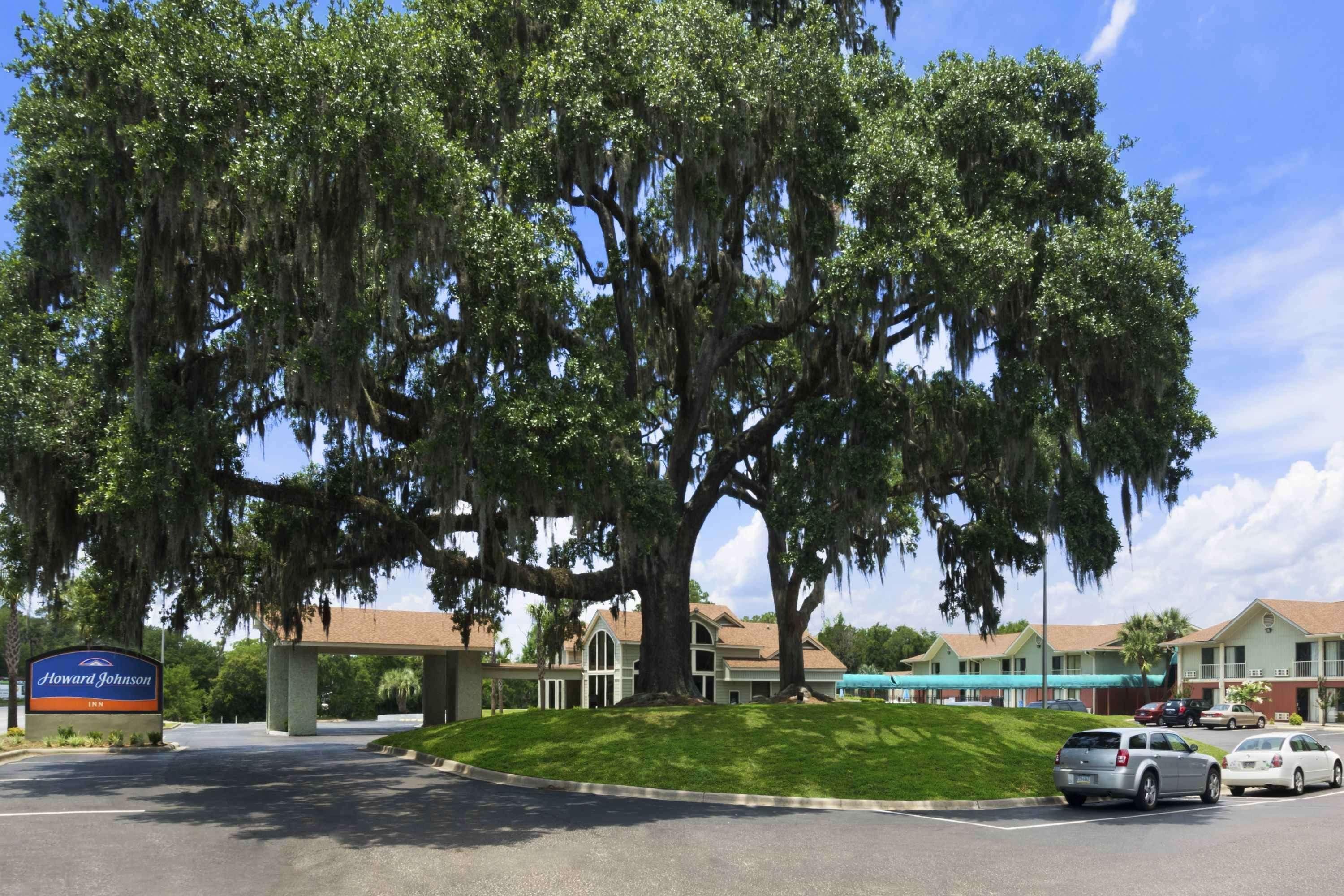 Howard Johnson By Wyndham Beaufort/Parris Island Dış mekan fotoğraf