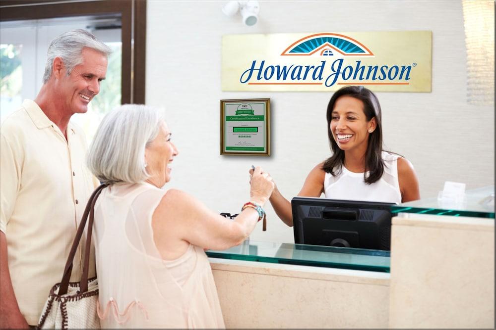 Howard Johnson By Wyndham Beaufort/Parris Island Dış mekan fotoğraf